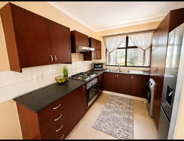 2 BEDROOM APARTMENT FOR SALE IN EVELEIGH